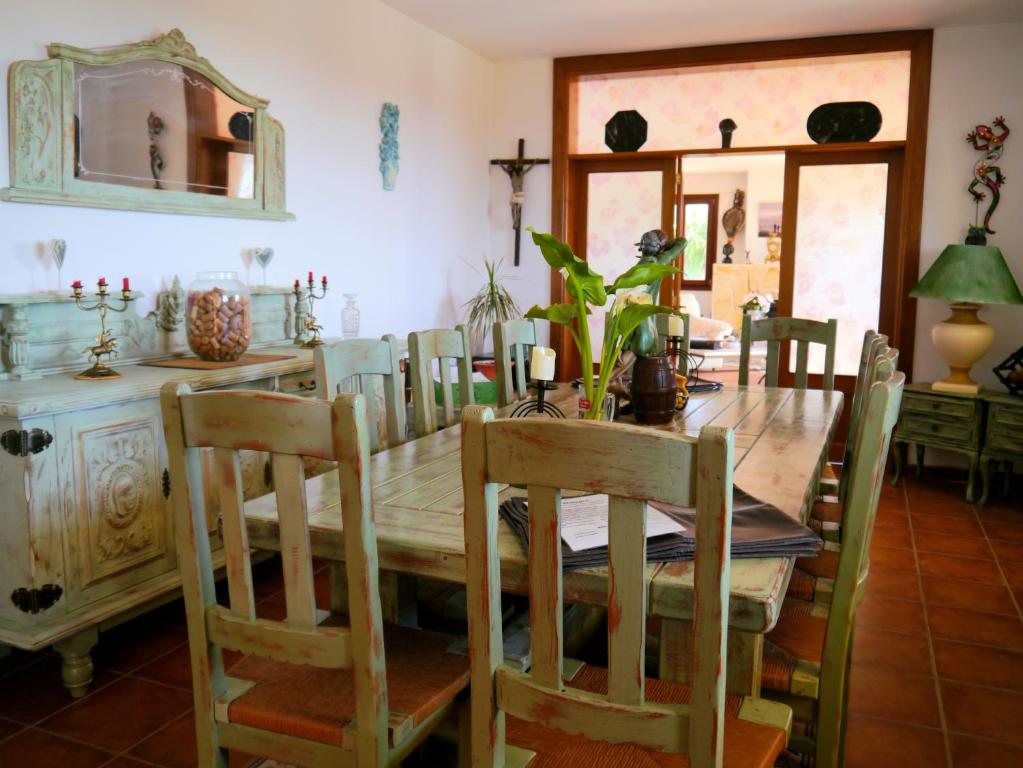 Postel nebo postele na pokoji v ubytování Villa Miramar