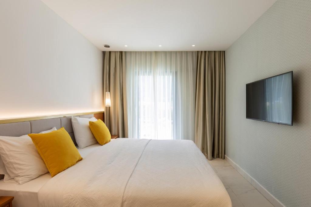 HUMA Kotor Bay Hotel and Villas - 17