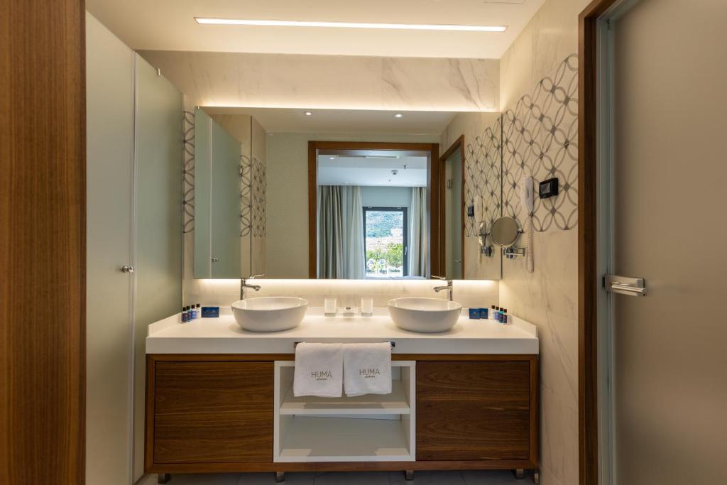 HUMA Kotor Bay Hotel and Villas - 18