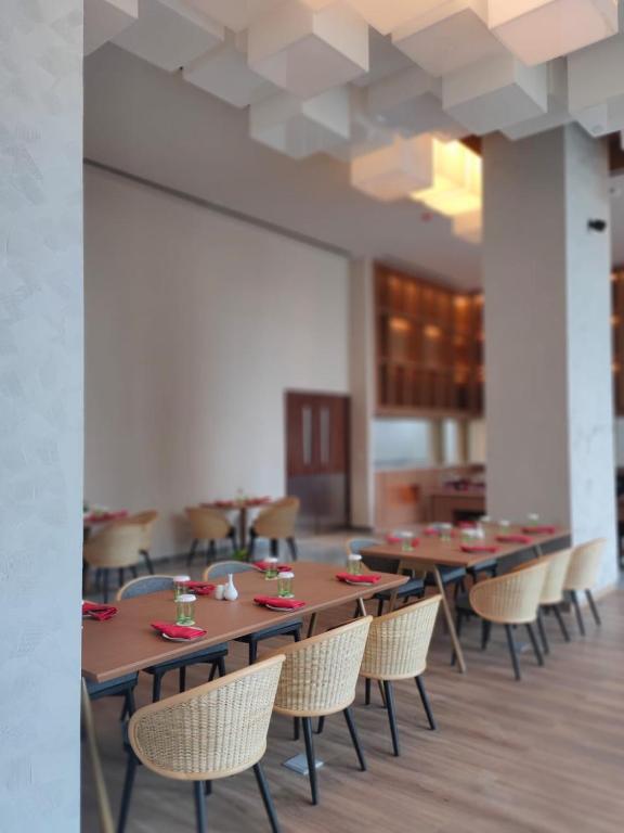 Restaurace v ubytování Ra Suites Simatupang