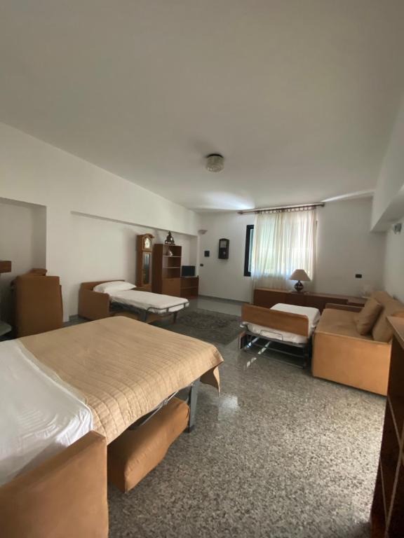 Postel nebo postele na pokoji v ubytování Hotel Leopold
