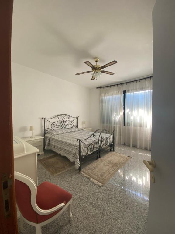 Postel nebo postele na pokoji v ubytování Hotel Leopold