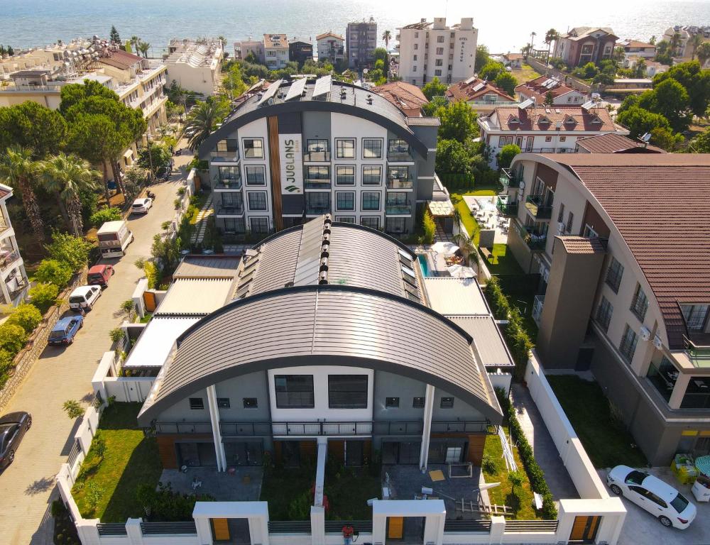 Budova, kde se aparthotel nachází