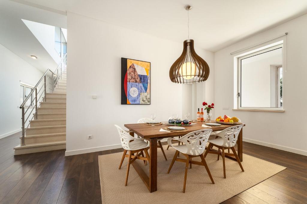 Foz Beach House - Rooftop & Sea view - Three-Bedroom Apartment