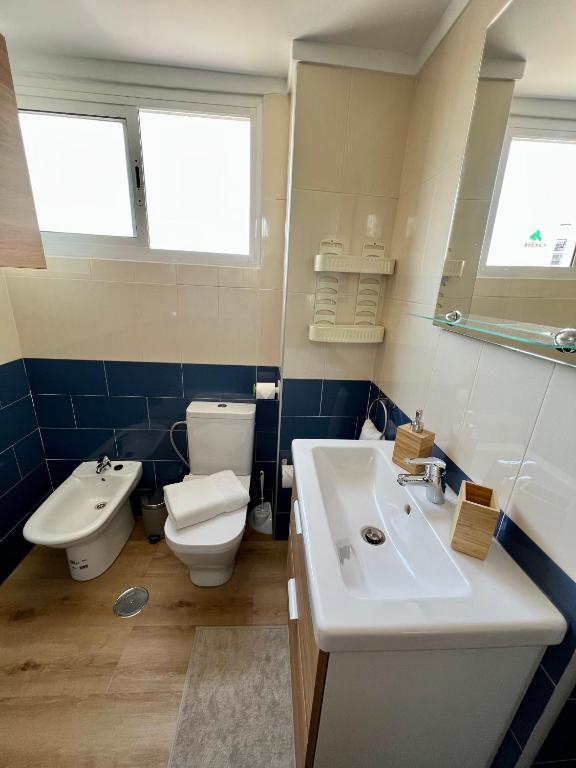 Kúpeľňa v ubytovaní Apartamentos Prestige Suites Málaga II