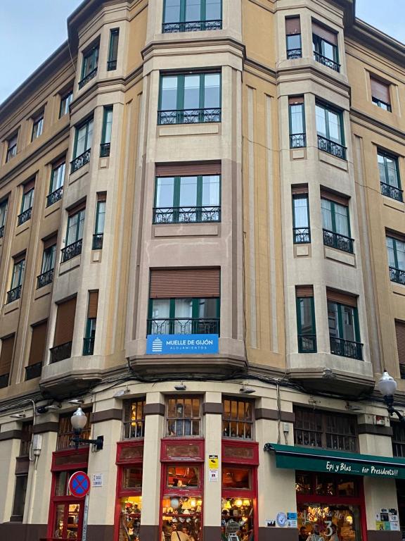 The building in which az apartmanhoteleket is located