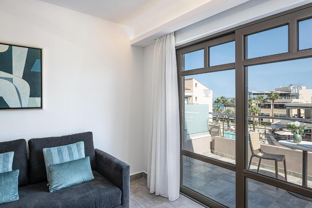 Porto Platanias Beach Resort & Spa - 带游泳池的公寓