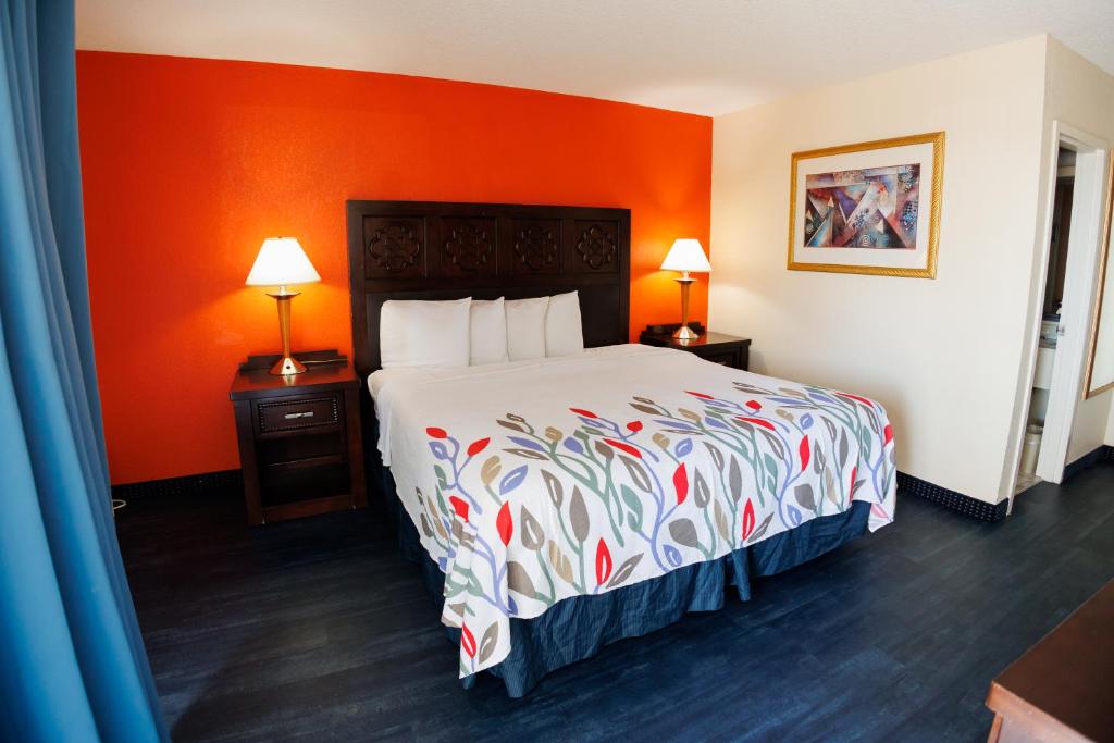Garnet Inn & Suites, Orlando - 国王套件