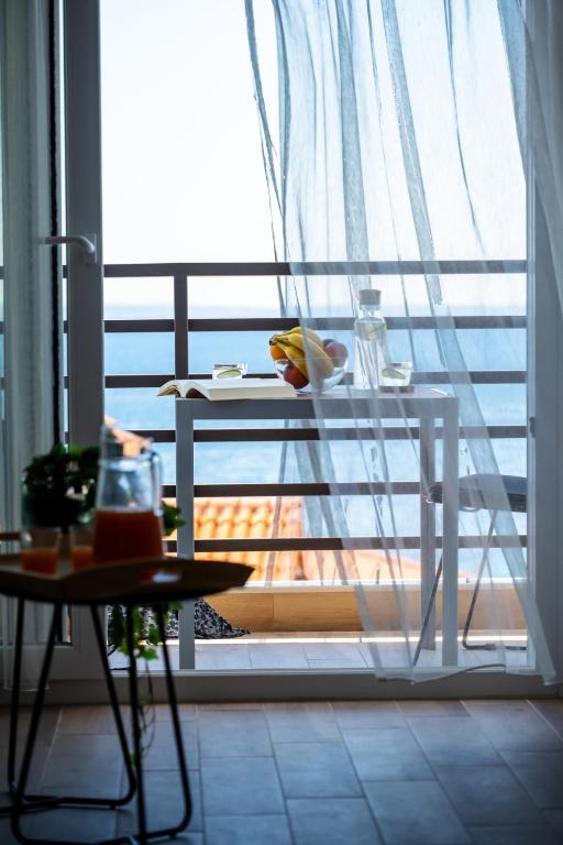 Balkón nebo terasa v ubytování Aiora Suites
