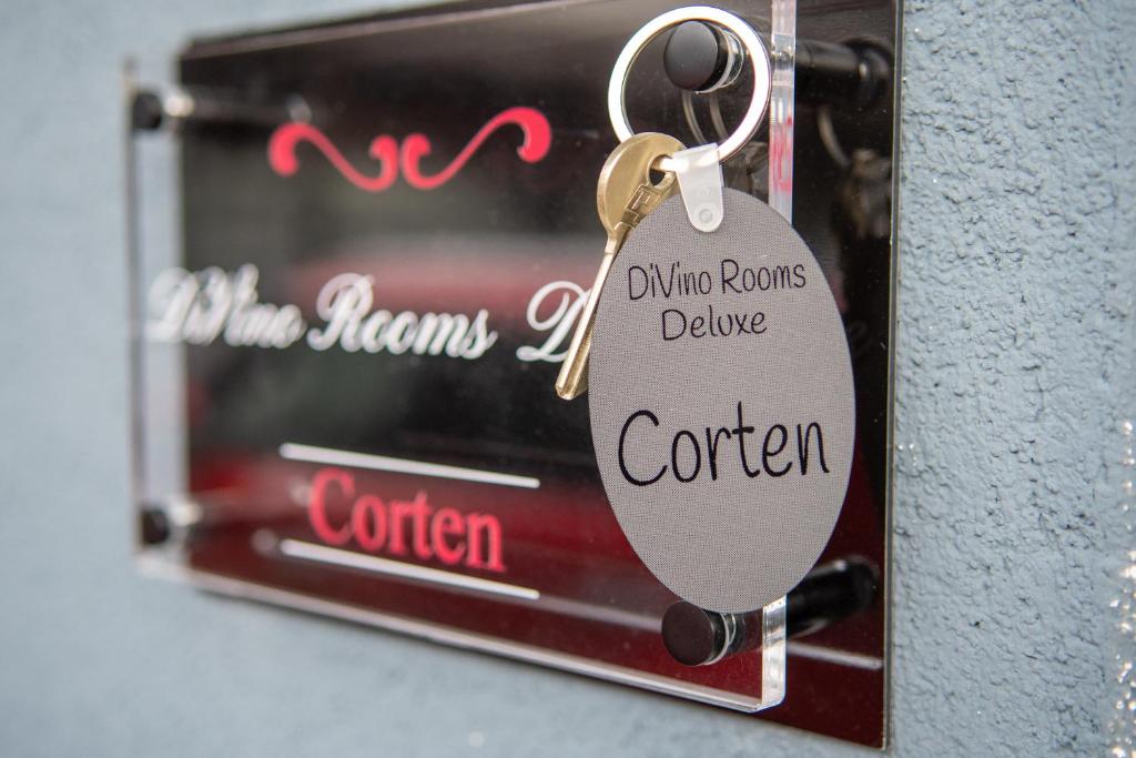 Certifikát, hodnocení, plakát nebo jiný dokument vystavený v ubytování DiVino Rooms Deluxe