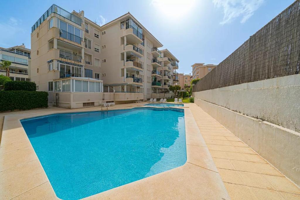 The swimming pool at or close to Sepulveda 2 Spaniahome