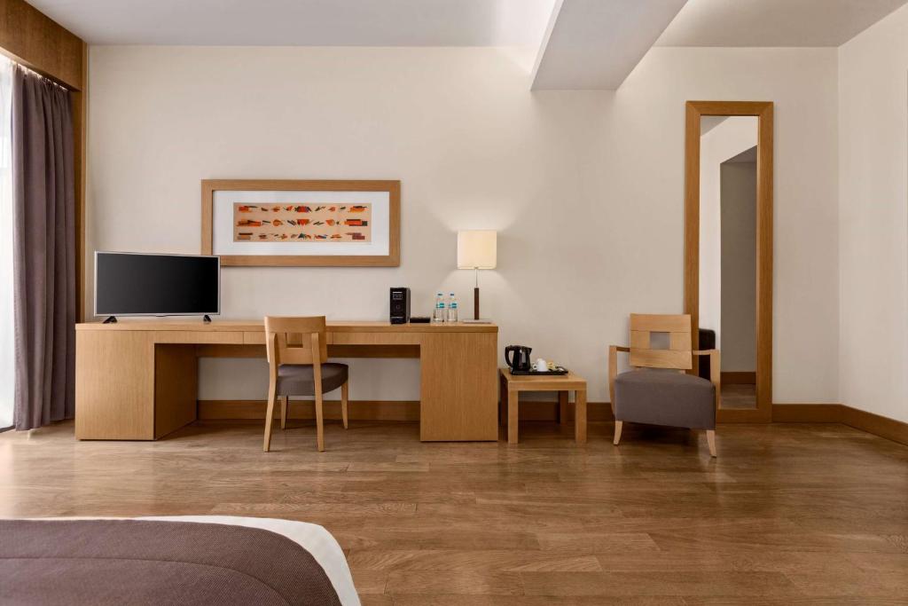 Zeus Thessaloniki Lazart - Resim 12