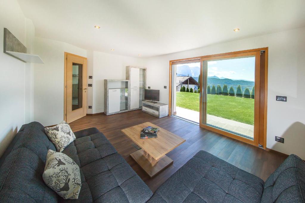 Χώρος καθιστικού στο Avea App 2