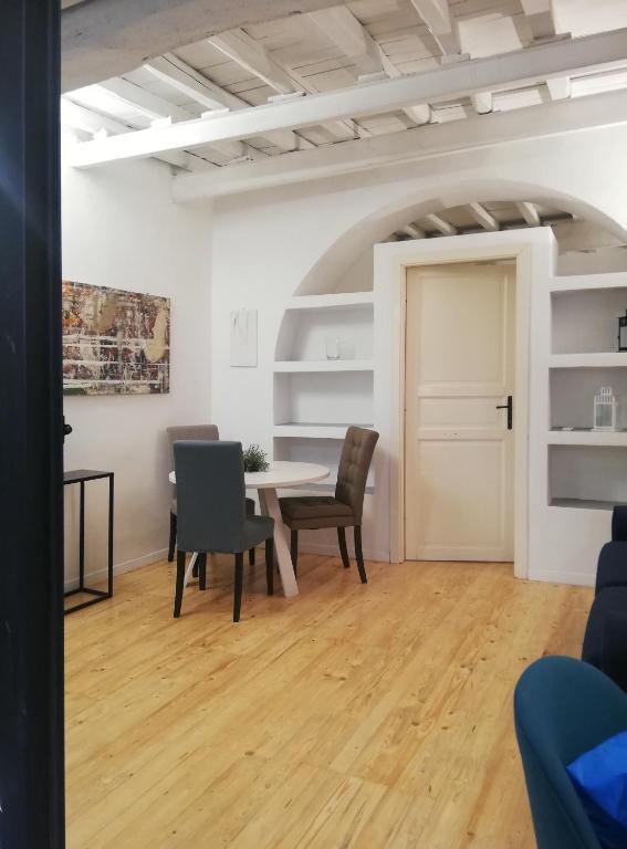 A seating area at Apartments Campo de Fiori