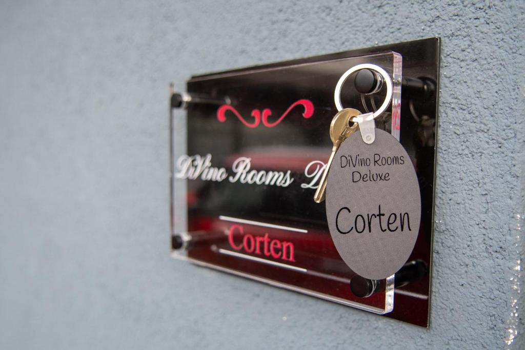 Certifikát, hodnocení, plakát nebo jiný dokument vystavený v ubytování DiVino Rooms Deluxe