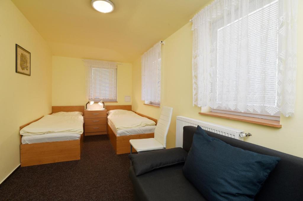 Hotel U Jezírka - Resim 37