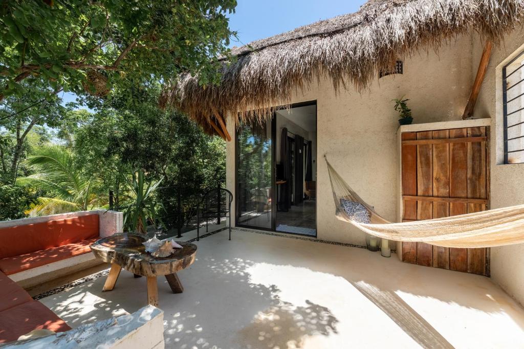 Patio nebo venkovní prostory v ubytování Trece Lunas Tulum - Enchanted Resort