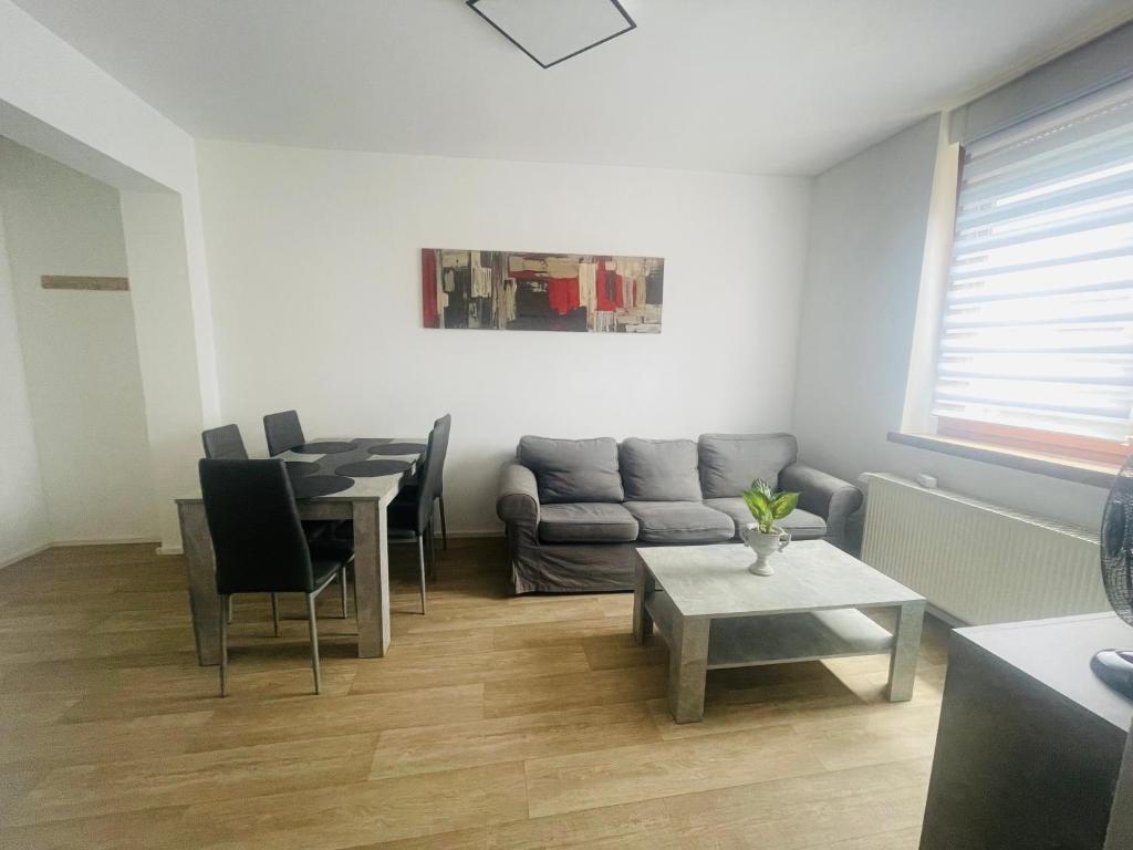 Anhalt Pension - Appartamento Con Tre Camere Da Letto