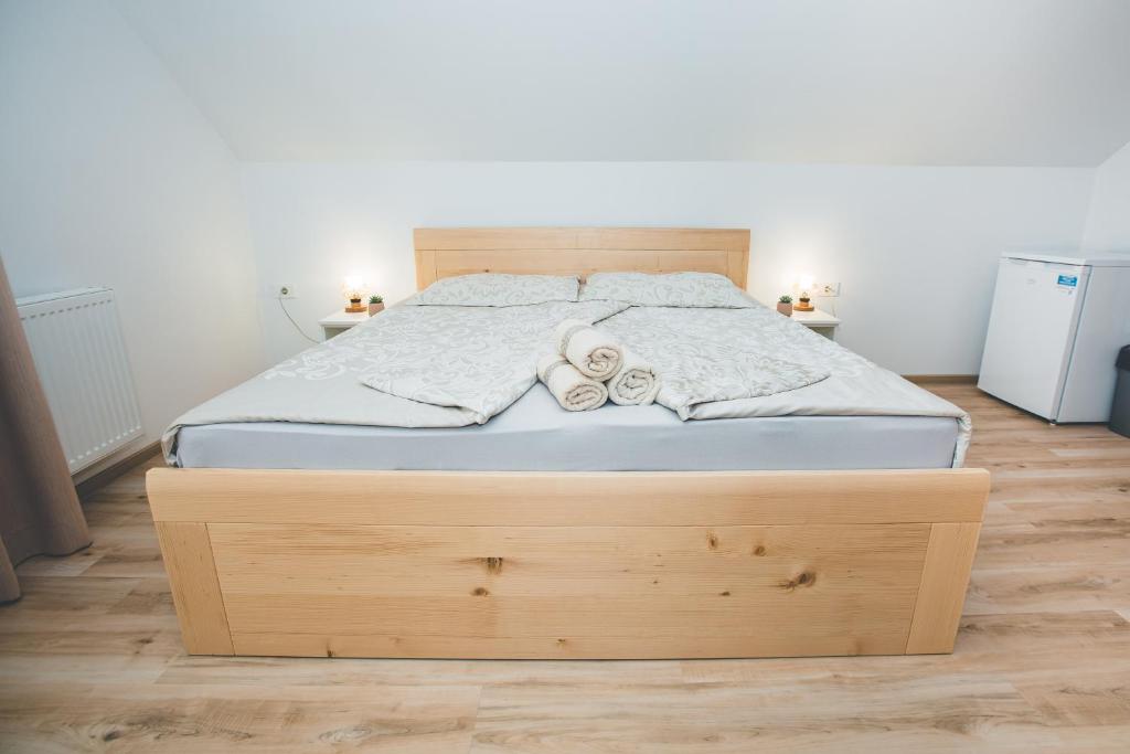 Postel nebo postele na pokoji v ubytování Apartma pri Boštjanu
