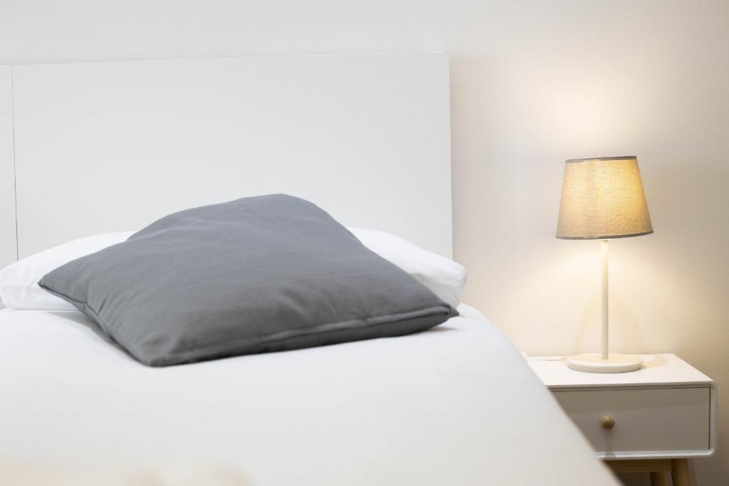 Posteľ alebo postele v izbe v ubytovaní Haizea by Smiling Rentals