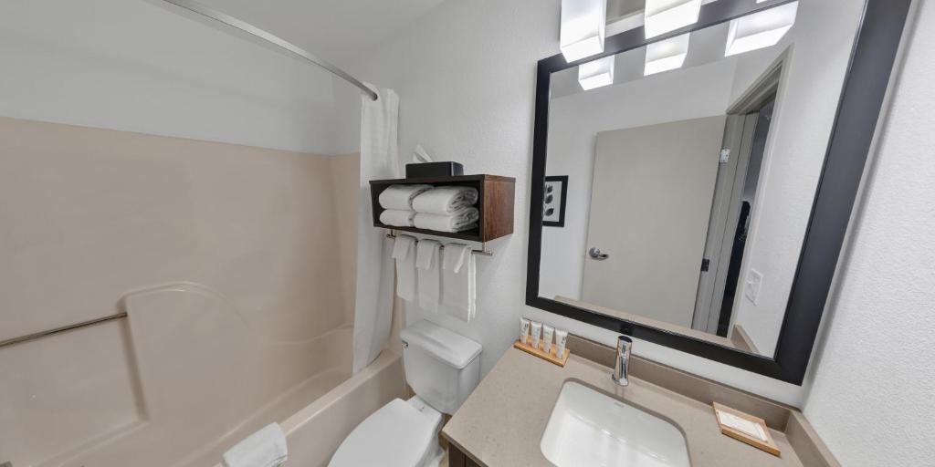 Country Inn & Suites by Radisson, Fargo, ND photo