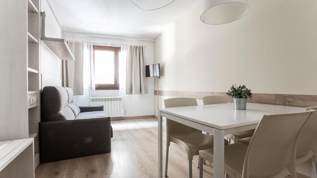Posezení v ubytování Outdoor Apartaments - Basecamp