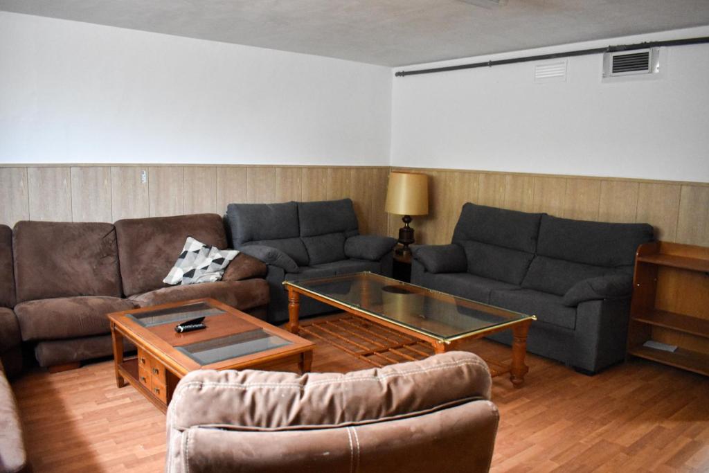 A seating area at Salvadora Luminosa