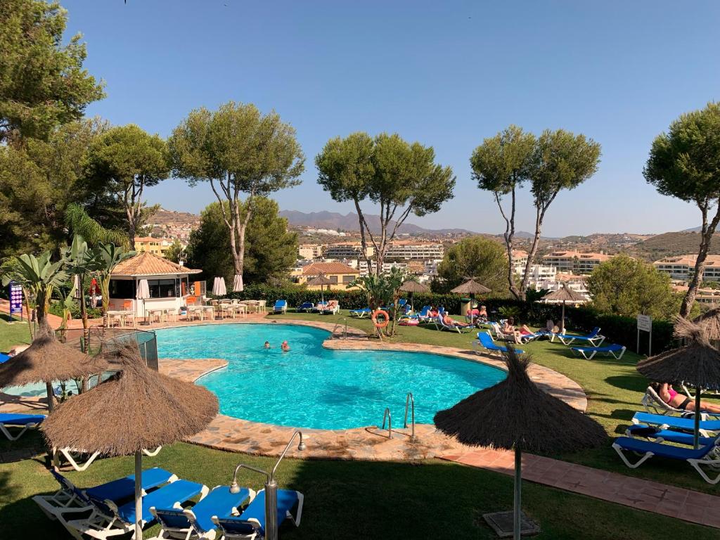 Vista de la piscina de Miraflores Rancho Club o alrededores