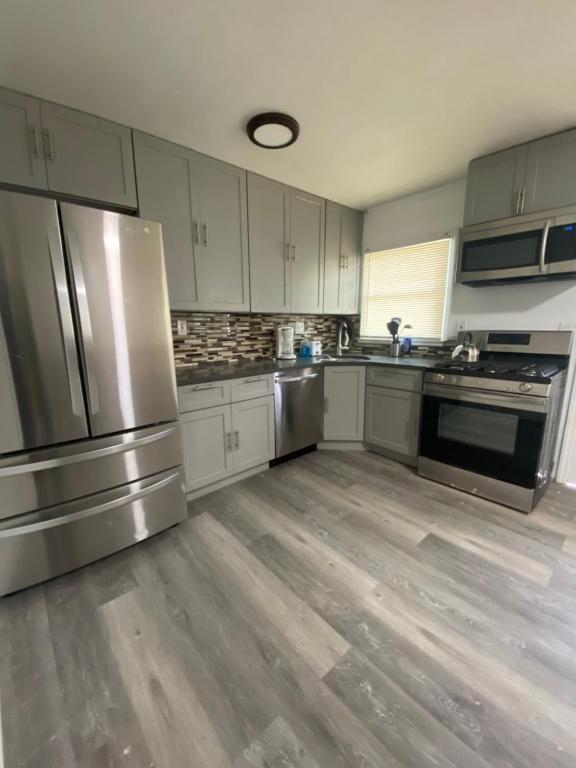 3 Bedrooms House Nassau County - Housity