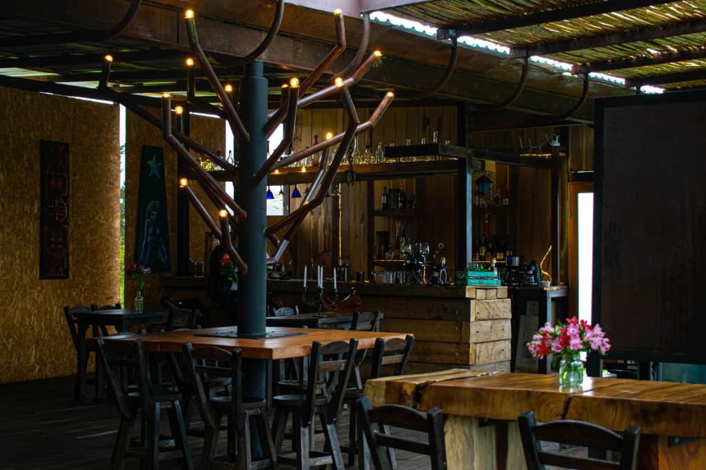 Restaurace v ubytování La Meca Glamping