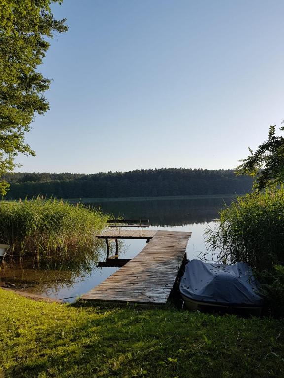 Fotografia z galérie ubytovania Domki nad jeziorem Łąkowa v destinácii Gietrzwałd