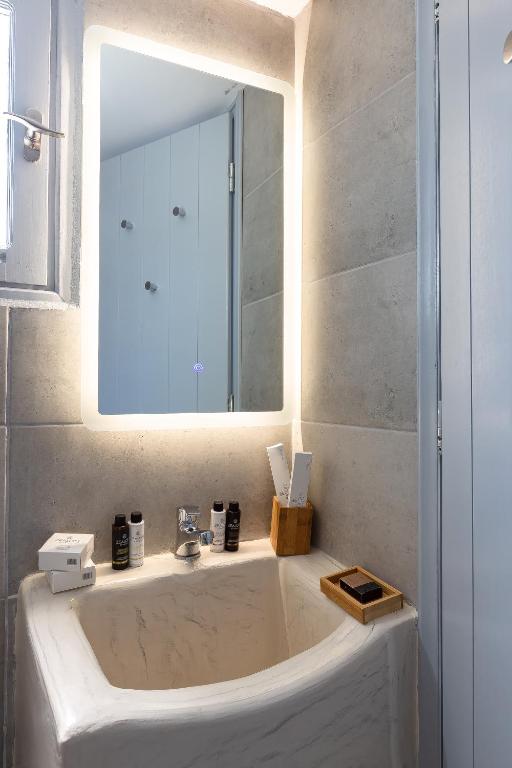 Koupelna v ubytování Divino Suites