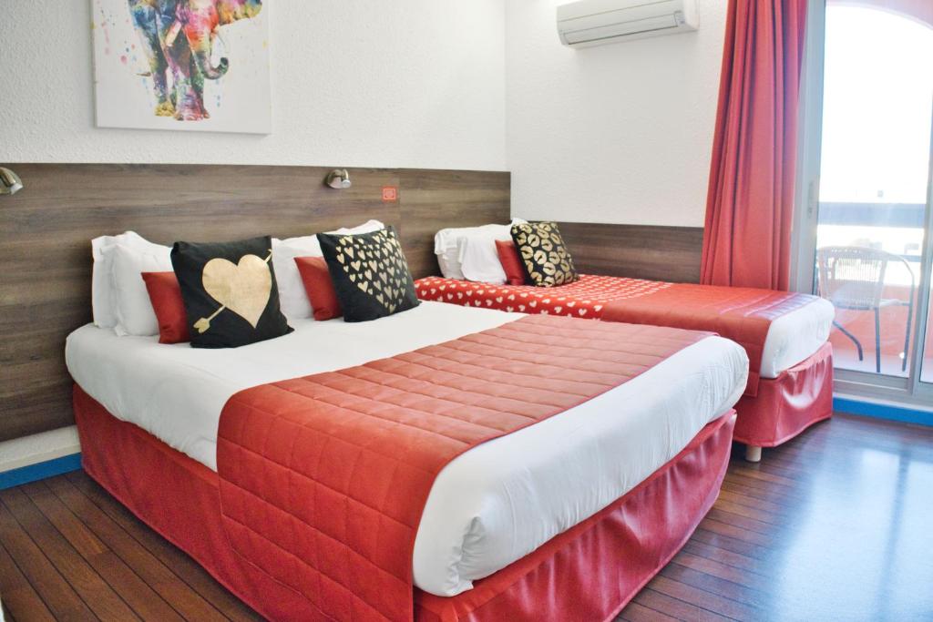Cit'Hotel des 2 Golfs - 带有港口的三人房间