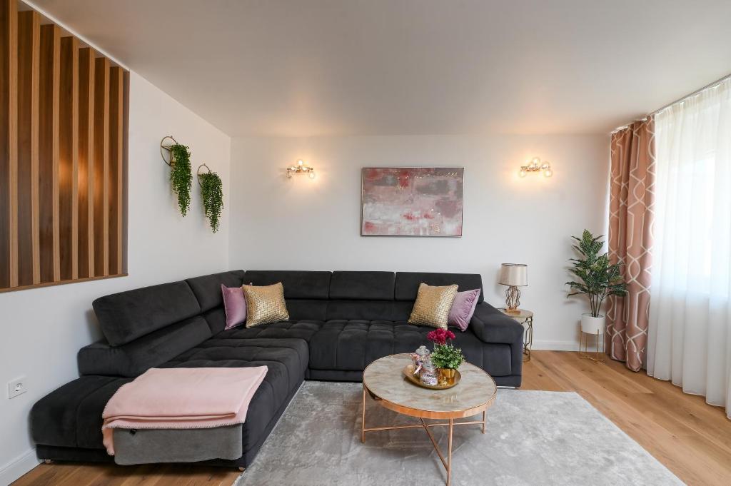 Posedenie v ubytovaní S design apartment