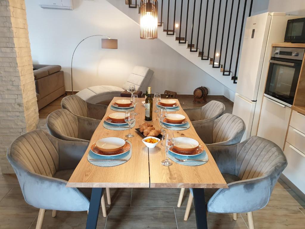 Kuchyňa alebo kuchynka v ubytovaní Villa El Istria