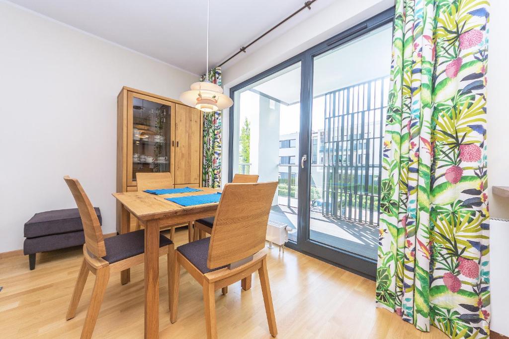 Zdjęcie z galerii obiektu Pomorskie Apartamenty Bernadowska Green Deluxe w mieście Gdynia