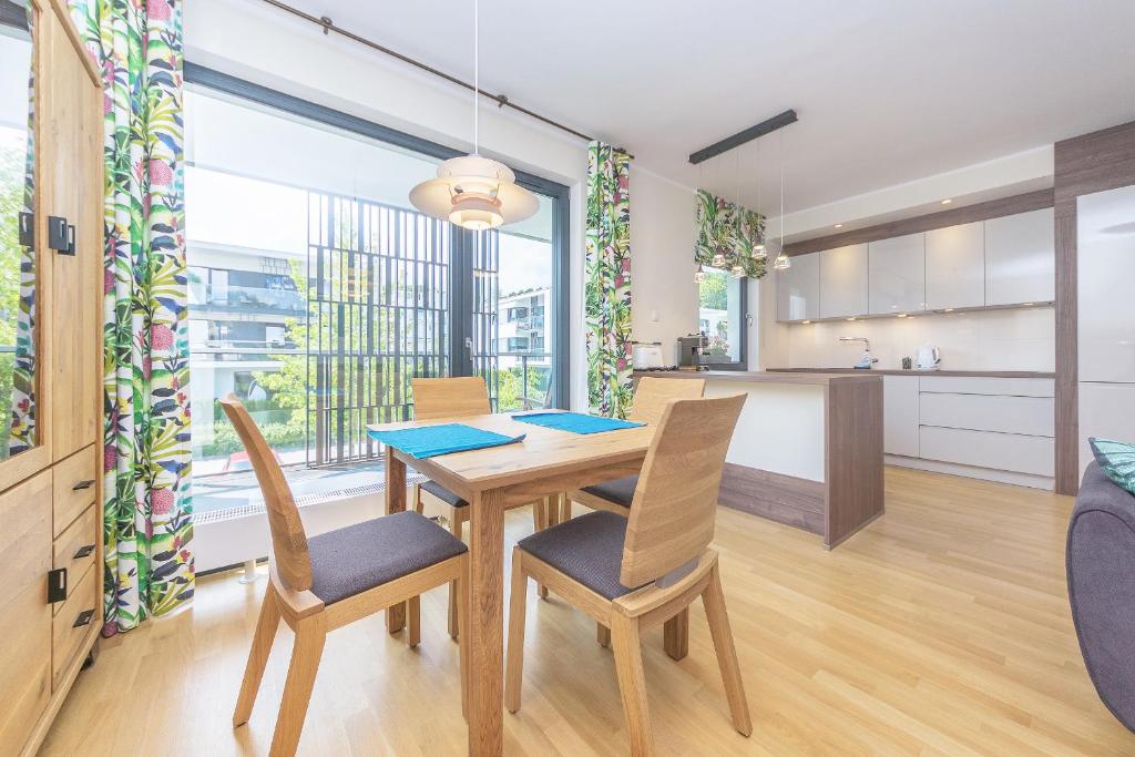 Zdjęcie z galerii obiektu Pomorskie Apartamenty Bernadowska Green Deluxe w mieście Gdynia