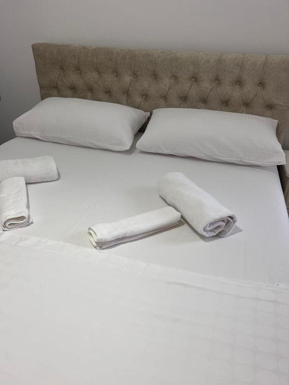 Fiori Rooms - Image 9