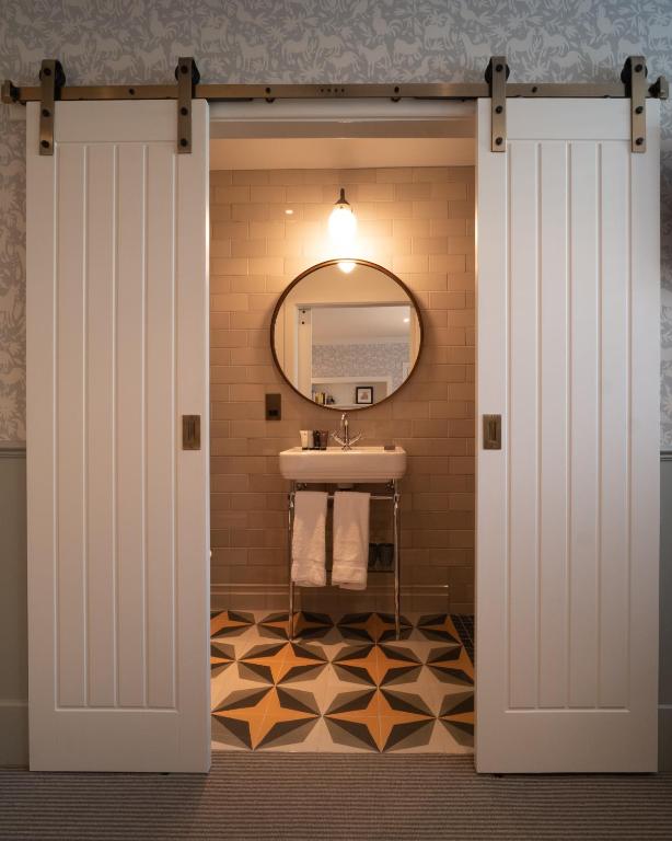 Eleven Didsbury Park Hotel - Resim 8