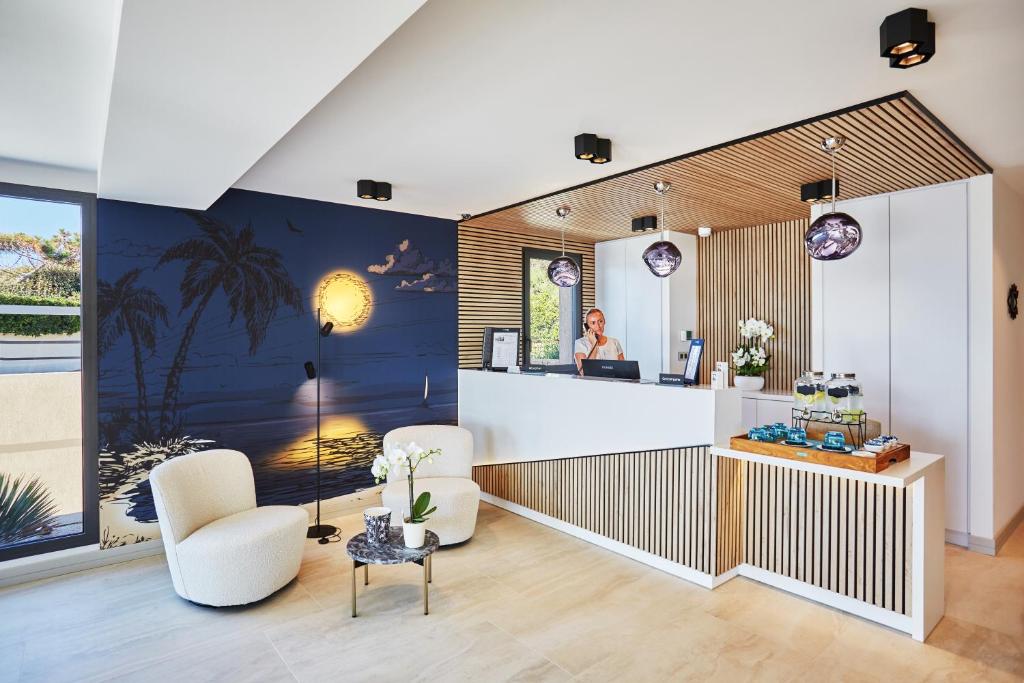 Fotografie z fotogalerie ubytování EDEN HÔTEL v destinaci Sainte-Maxime