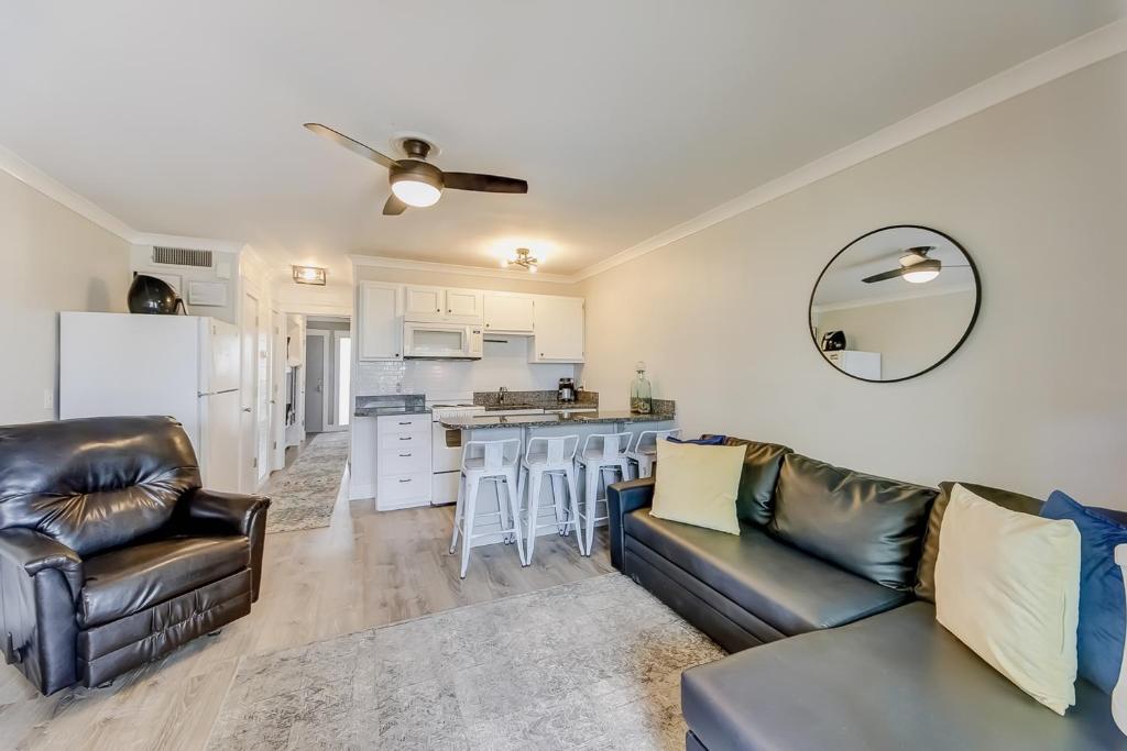Η κουζίνα ή μικρή κουζίνα στο Sea Cabin 121-B