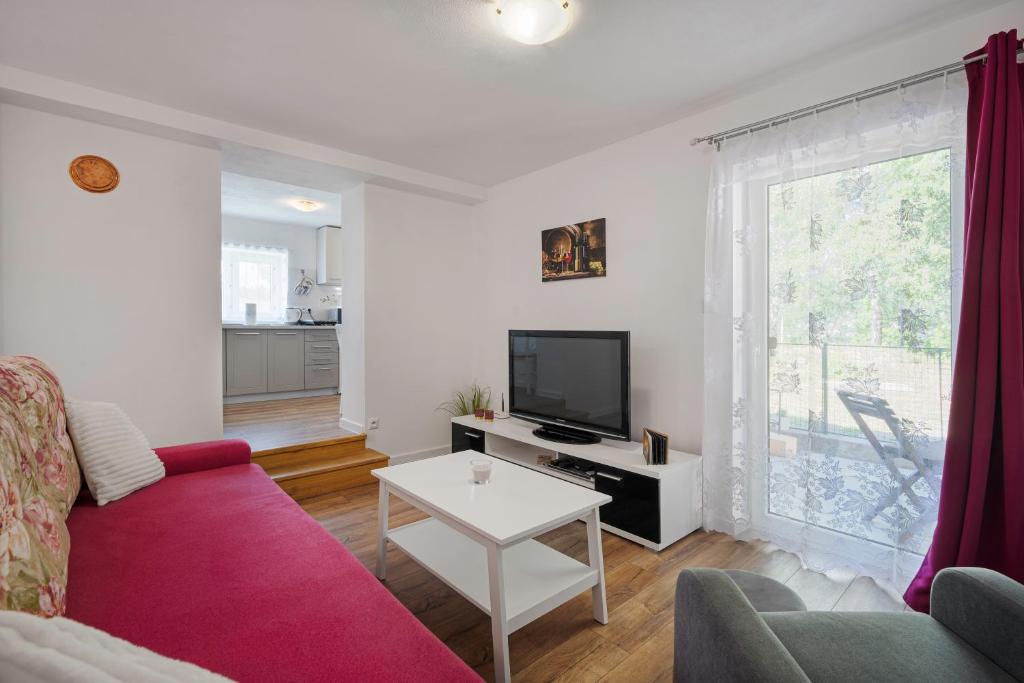 Apartmán pod čerešňou - One-Bedroom Apartment
