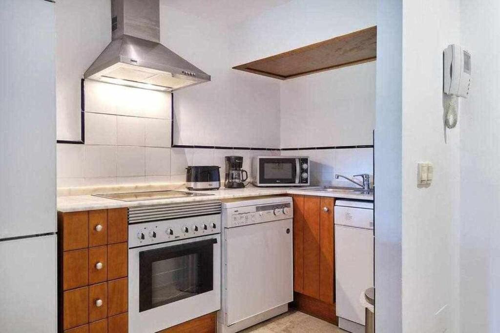 Kuchyň nebo kuchyňský kout v ubytování Espanhouse Linda apartment