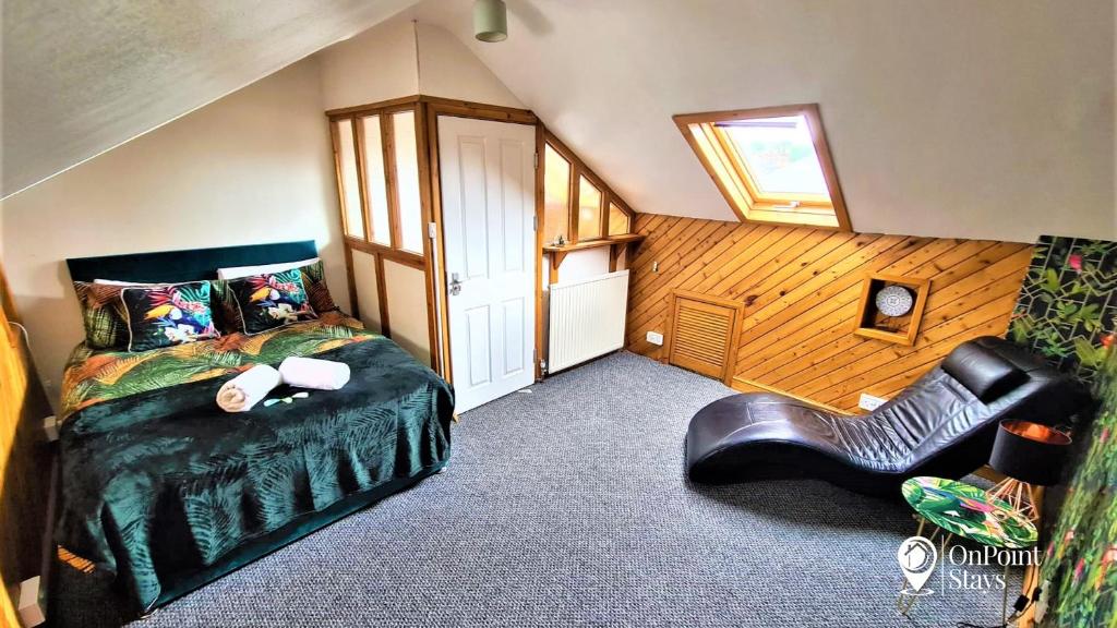 Lovely Spacious 5 Bedroom Home Near Chester City Centre