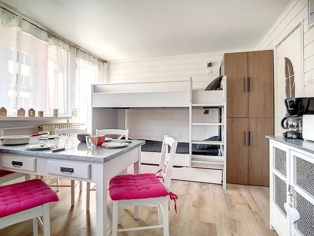 Studio rénové 4 pers, ski aux pieds, balcon sud-ouest - FR-1-344-999