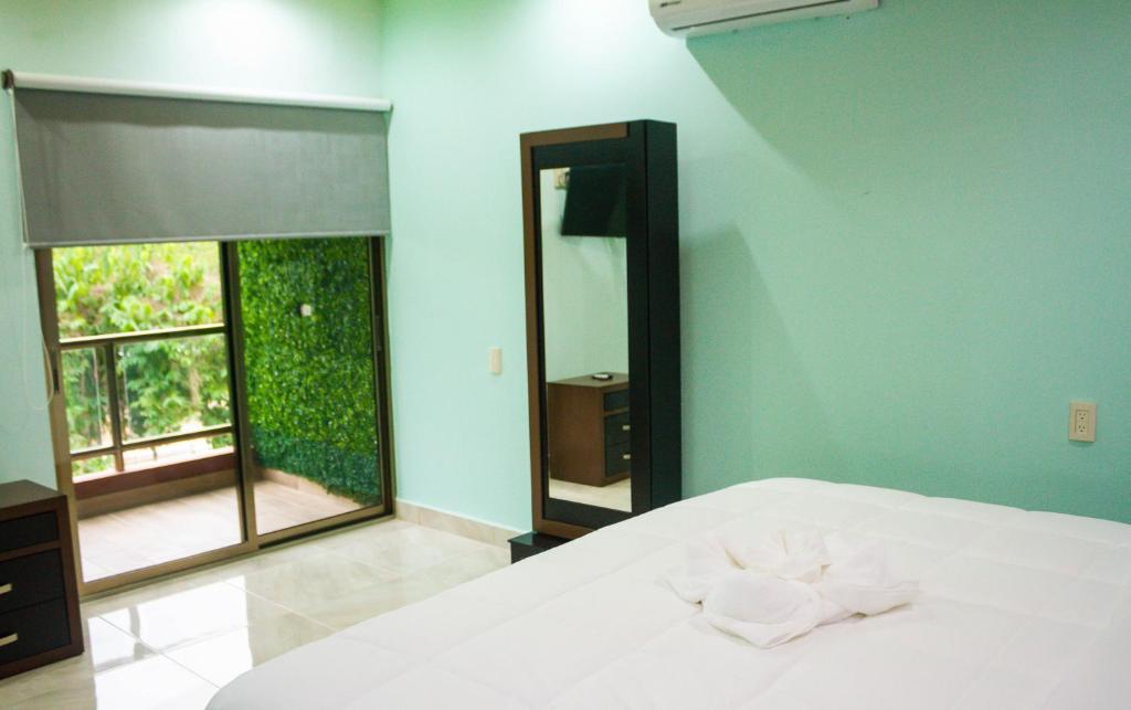 APARTAMENTOS MICHAEL