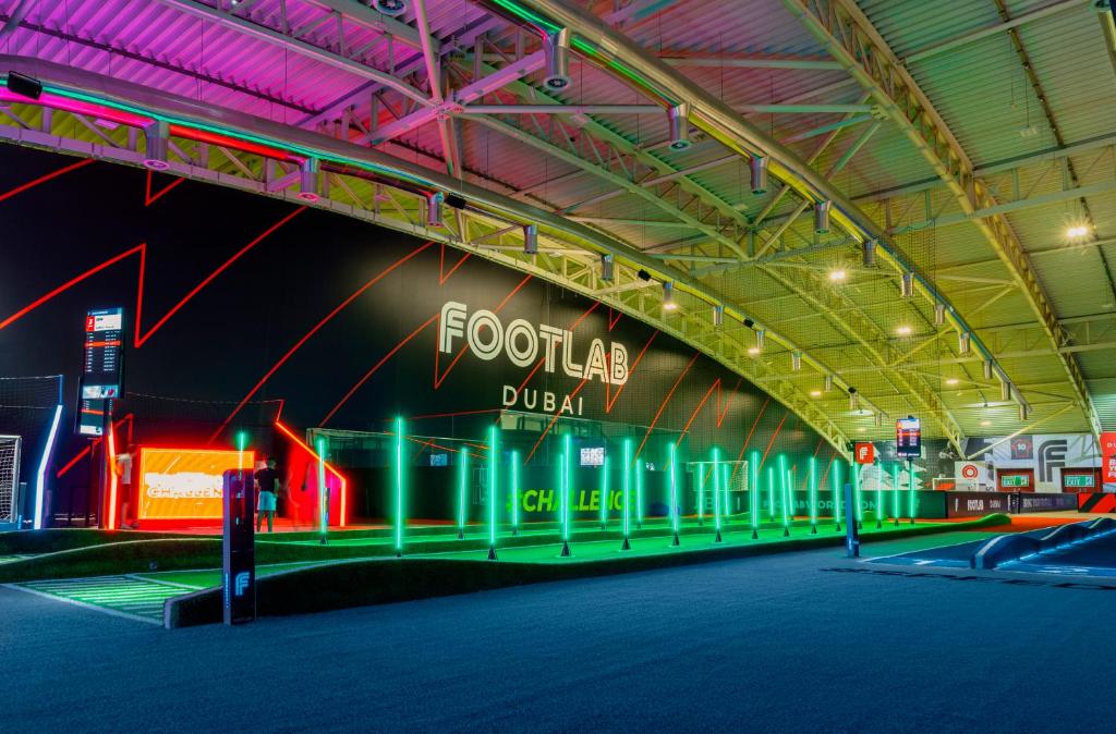 Emirates Sports Hotel, Dubai Sports City - Resim 31