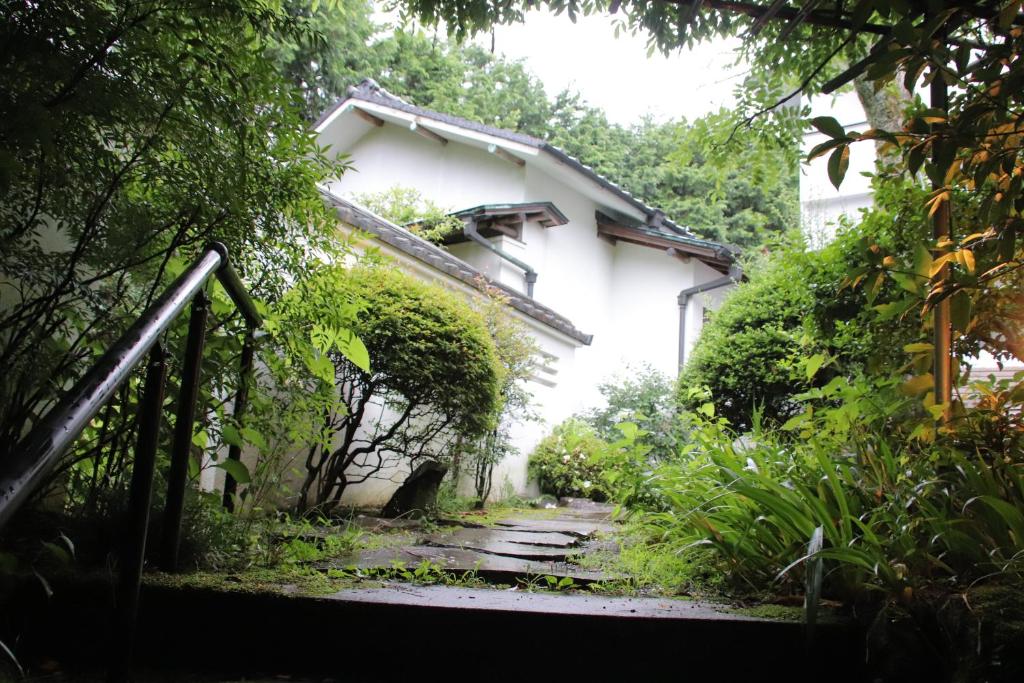 Yamaguchi House,Historic Private House with Open-Air Hot springs 部屋の予約