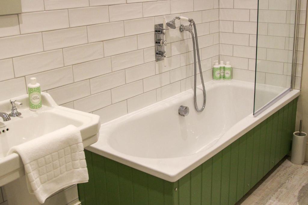The Queens Arms - Double Room