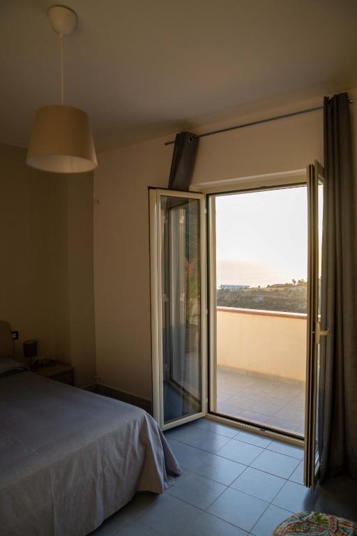 Relais Villa Bonifacio - Doble Habitación De Lujo Con Vista Al Mar